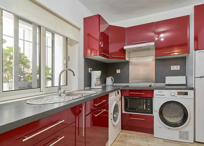 Apartment 250 M From The Beach